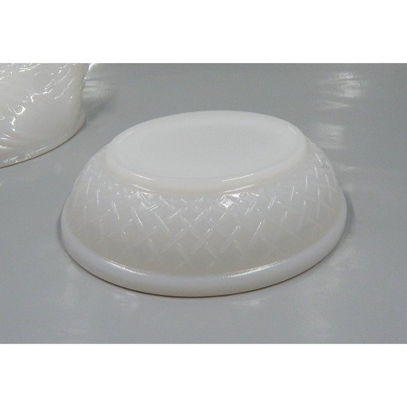 Hazel Atlas Hen on Nest White Translucent Milk Glass Opalescent Candy Dish - Picture 10 of 12